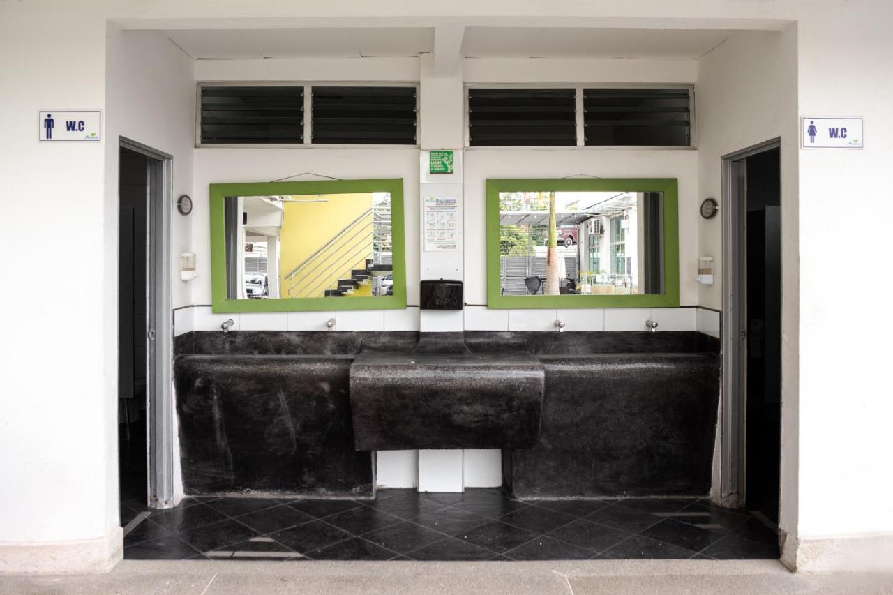 Hotel Manantial Melgar Bagian luar foto