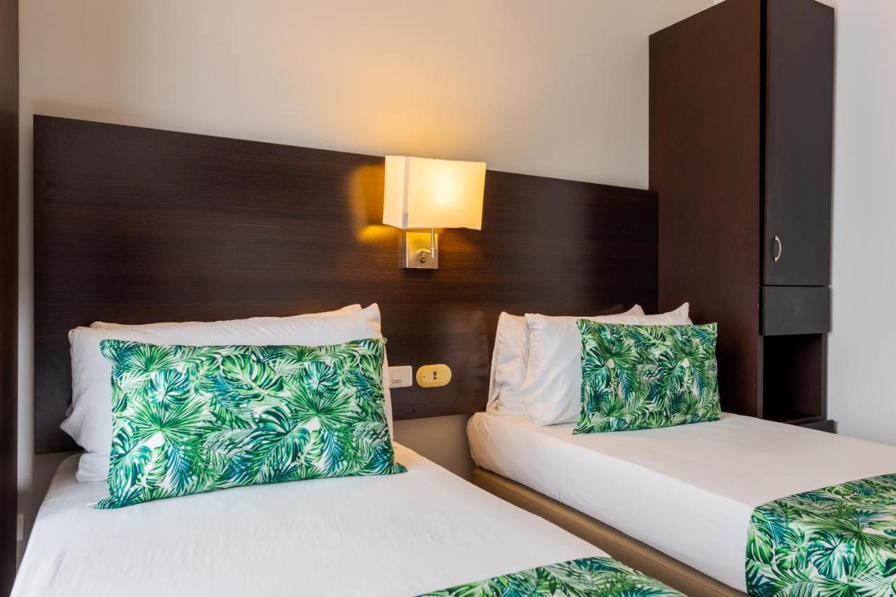 Hotel Manantial Melgar Bagian luar foto
