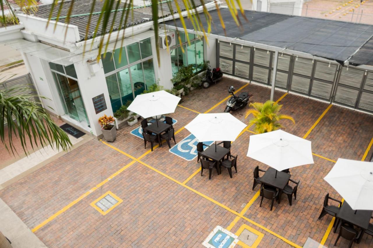 Hotel Manantial Melgar Bagian luar foto