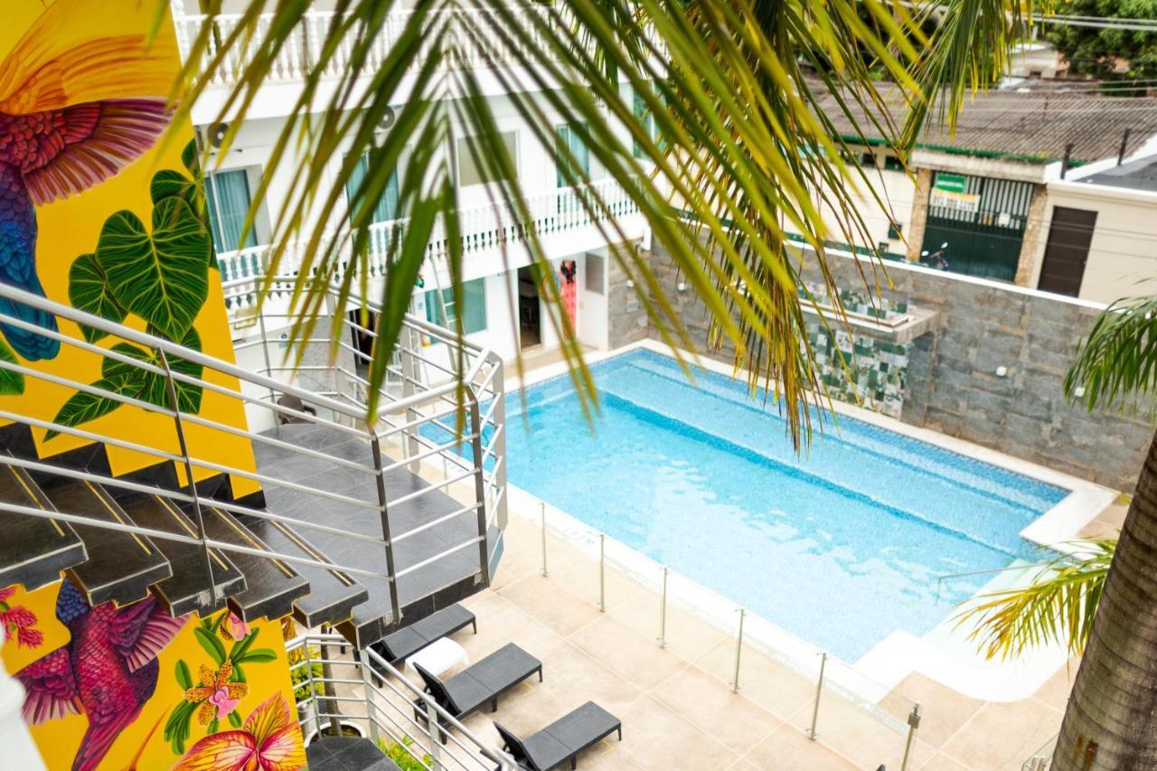 Hotel Manantial Melgar Bagian luar foto