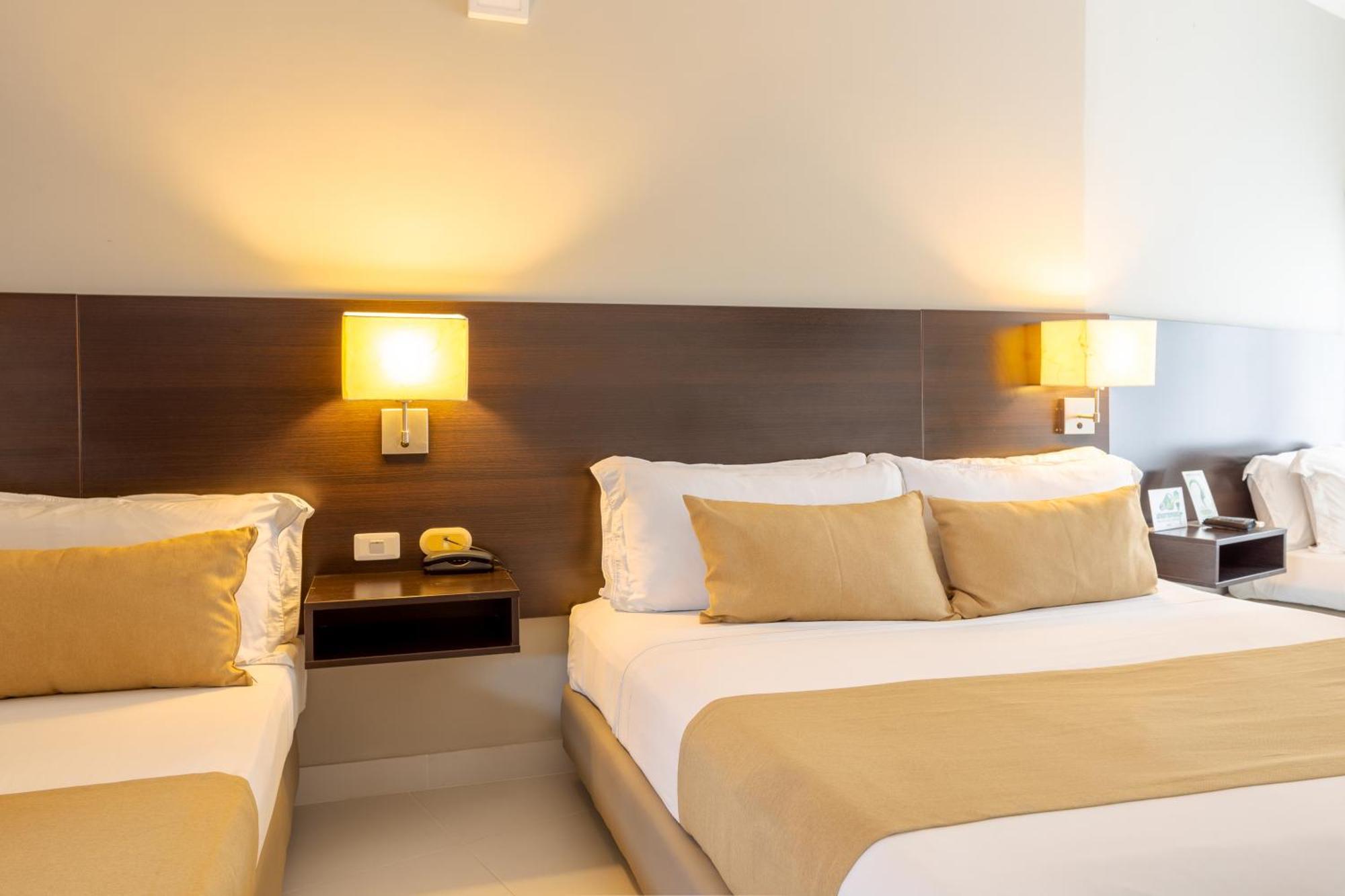 Hotel Manantial Melgar Bagian luar foto