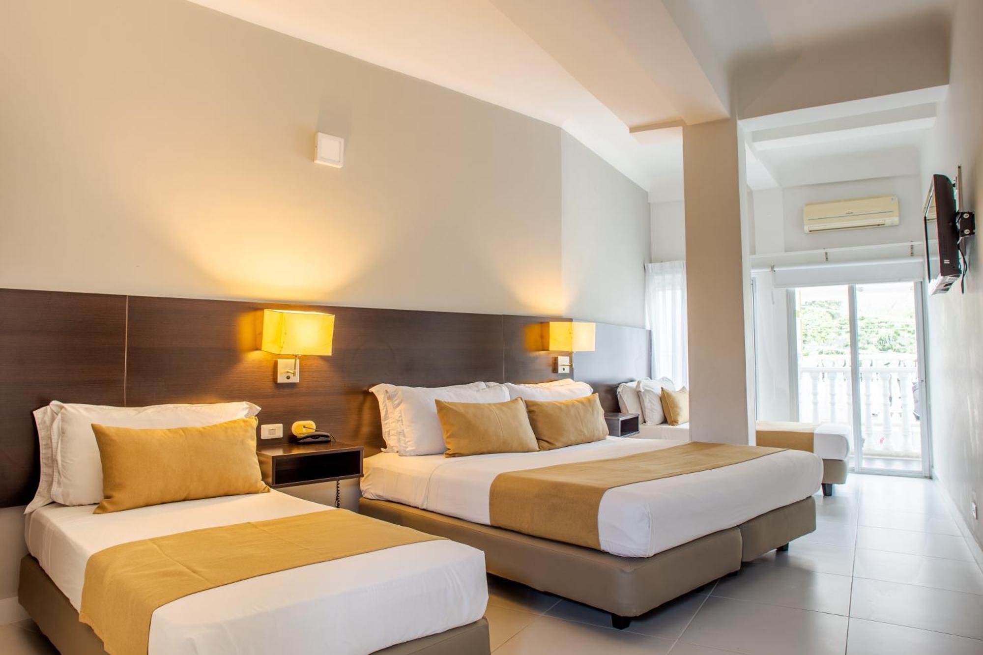 Hotel Manantial Melgar Bagian luar foto