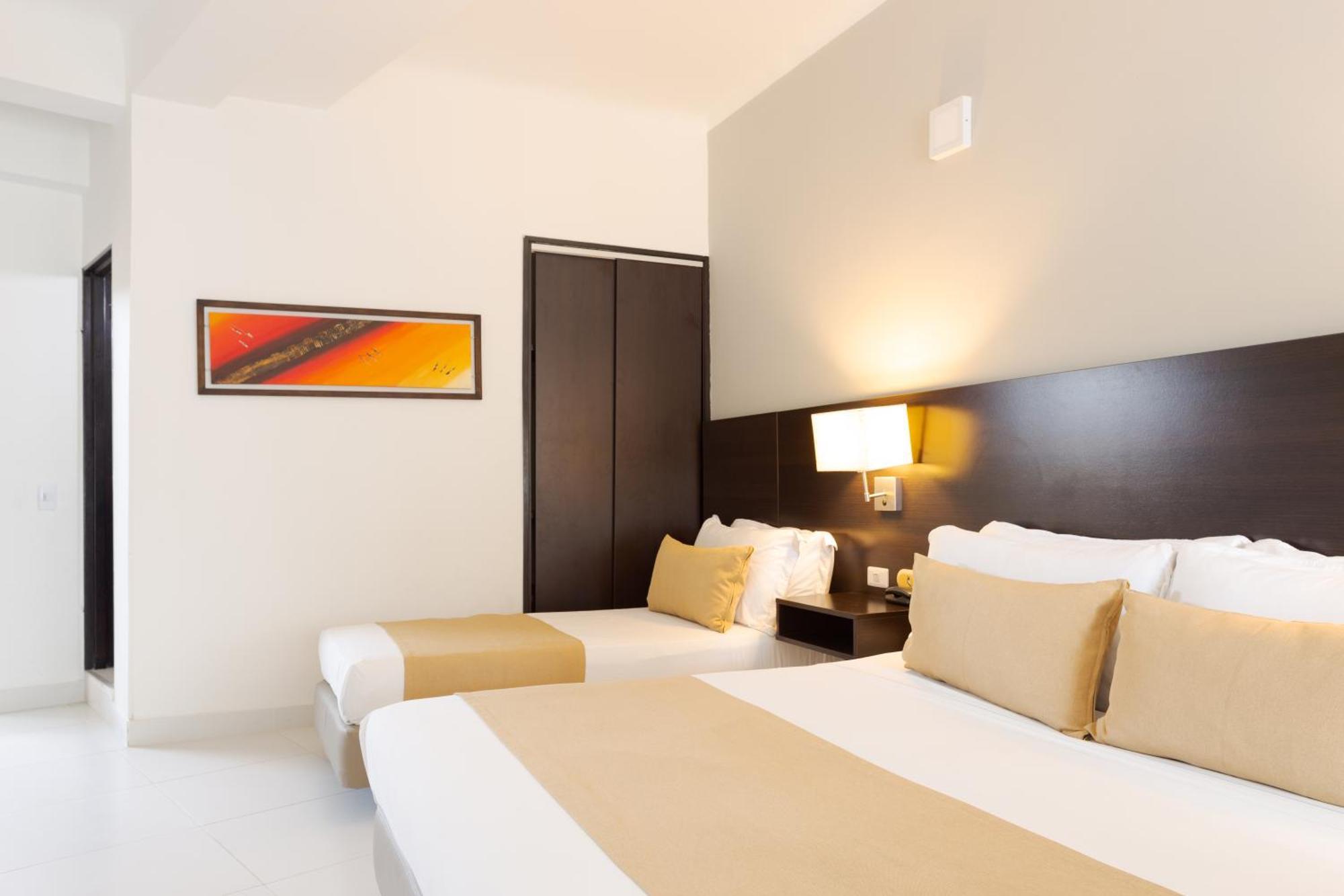 Hotel Manantial Melgar Bagian luar foto